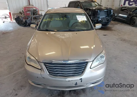 2013 Chrysler 200 Touring from USA, damaged, VIN 1C3CCBBB3DN574359